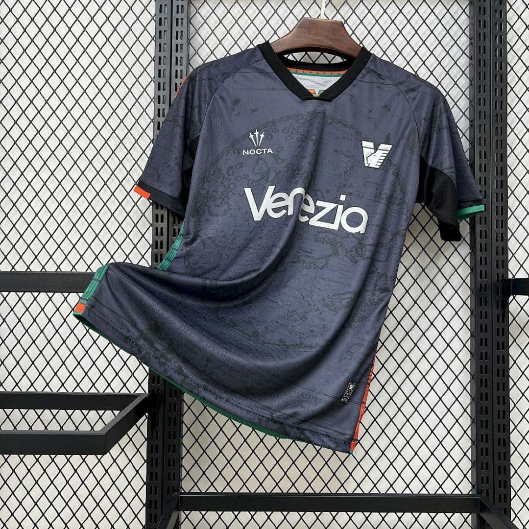Camisa Venezia FC Home 2025/26