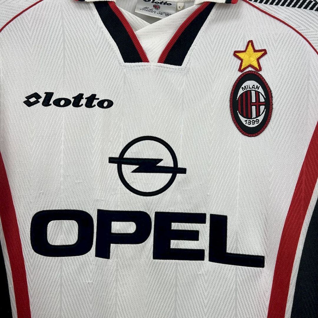 Camisa Retrô AC Milan 1997/98 Away 3