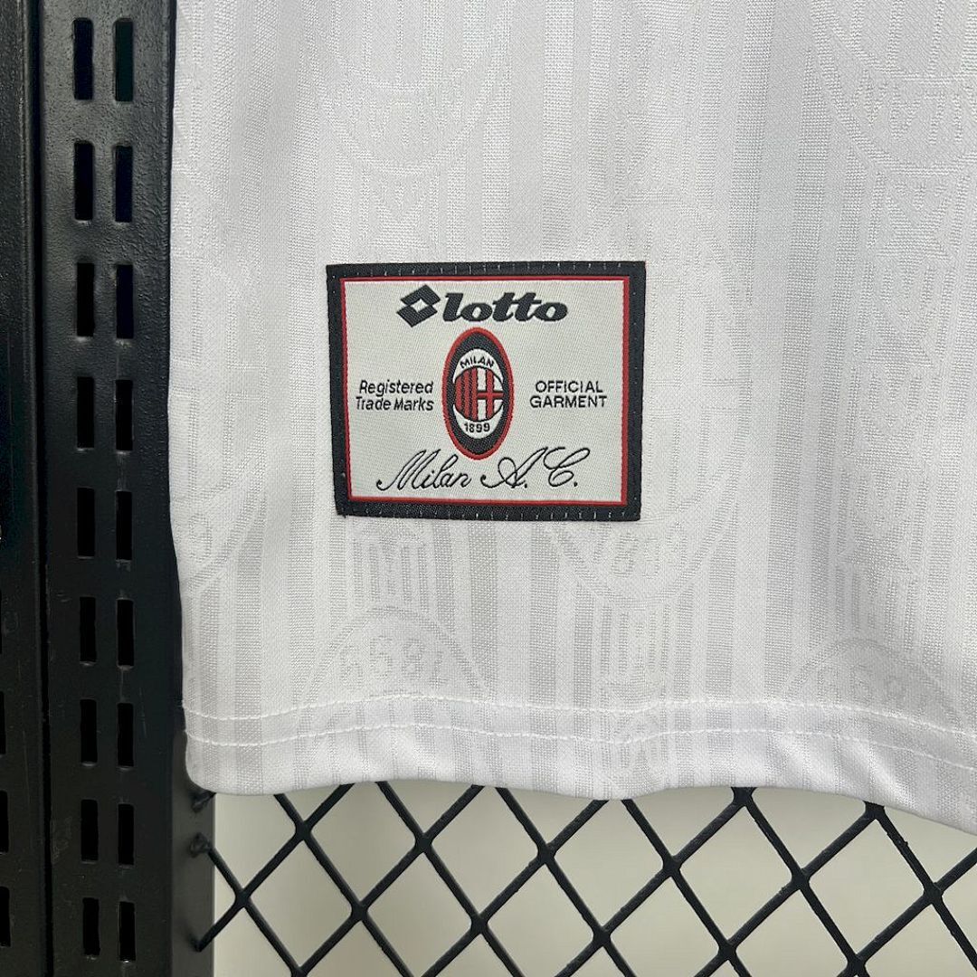 Camisa Retrô AC Milan 1997/98 Especial 7
