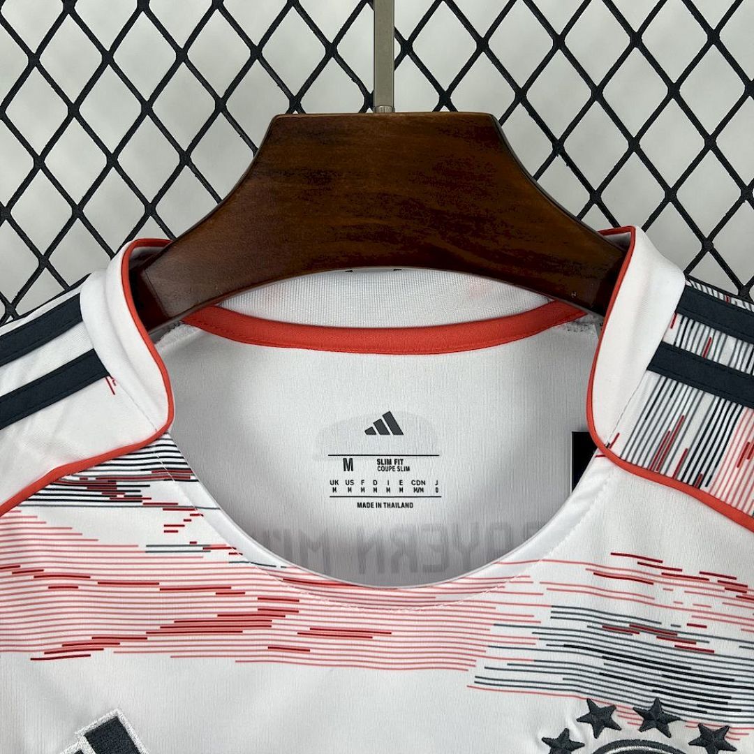 Camisa Bayern de Munique Home 2025/26 Feminina 2