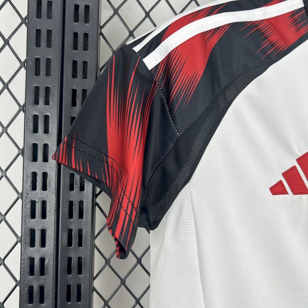 Camisa Flamengo Feminina Away 2025/26 3