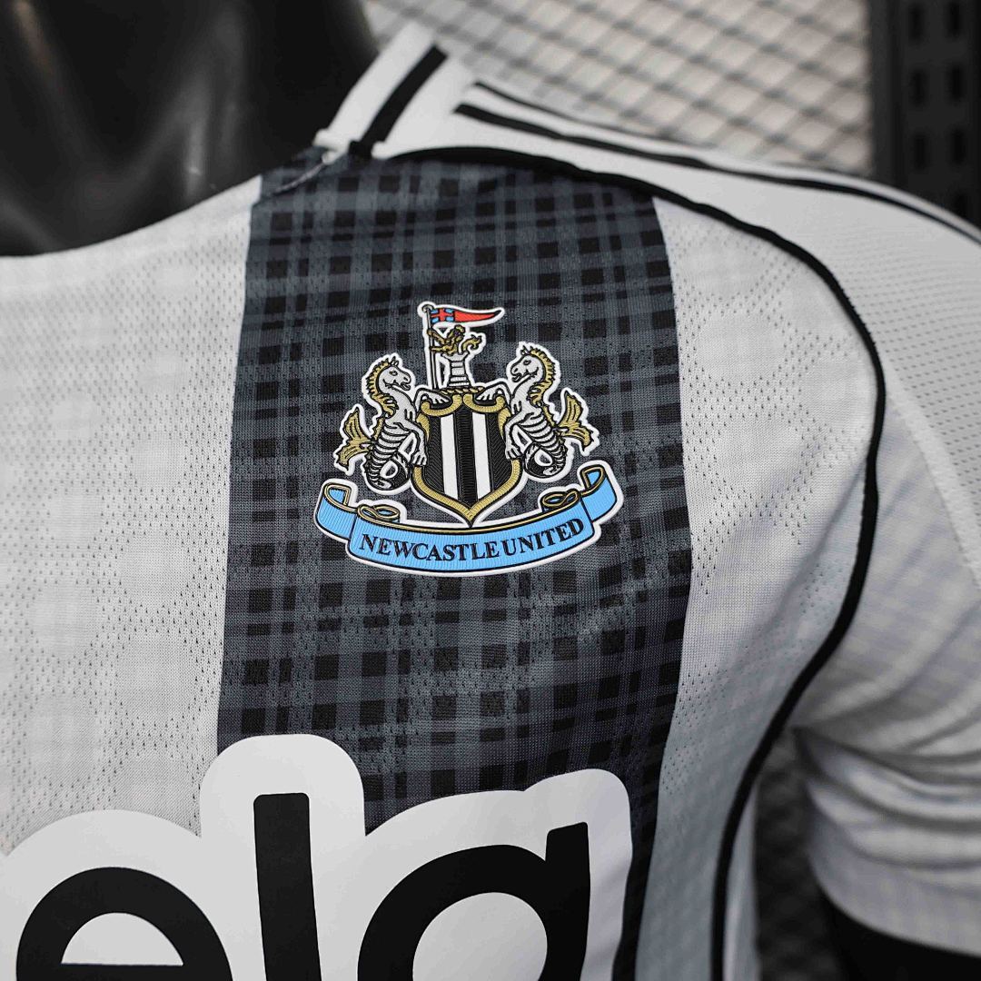 Camisa Newcastle United Home 2025/26 — Versão Jogador 4
