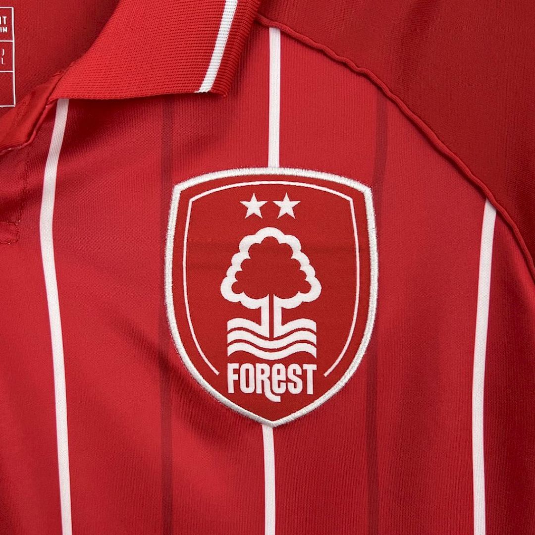 Camisa Nottingham Forest Home 2025/26 — Versão Jogador 4