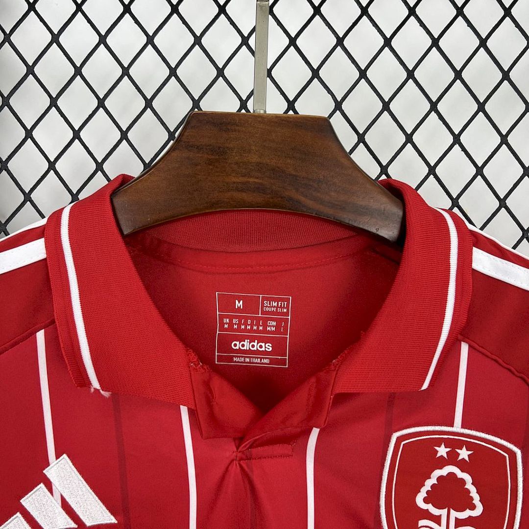 Camisa Nottingham Forest Home 2025/26 — Versão Jogador 6