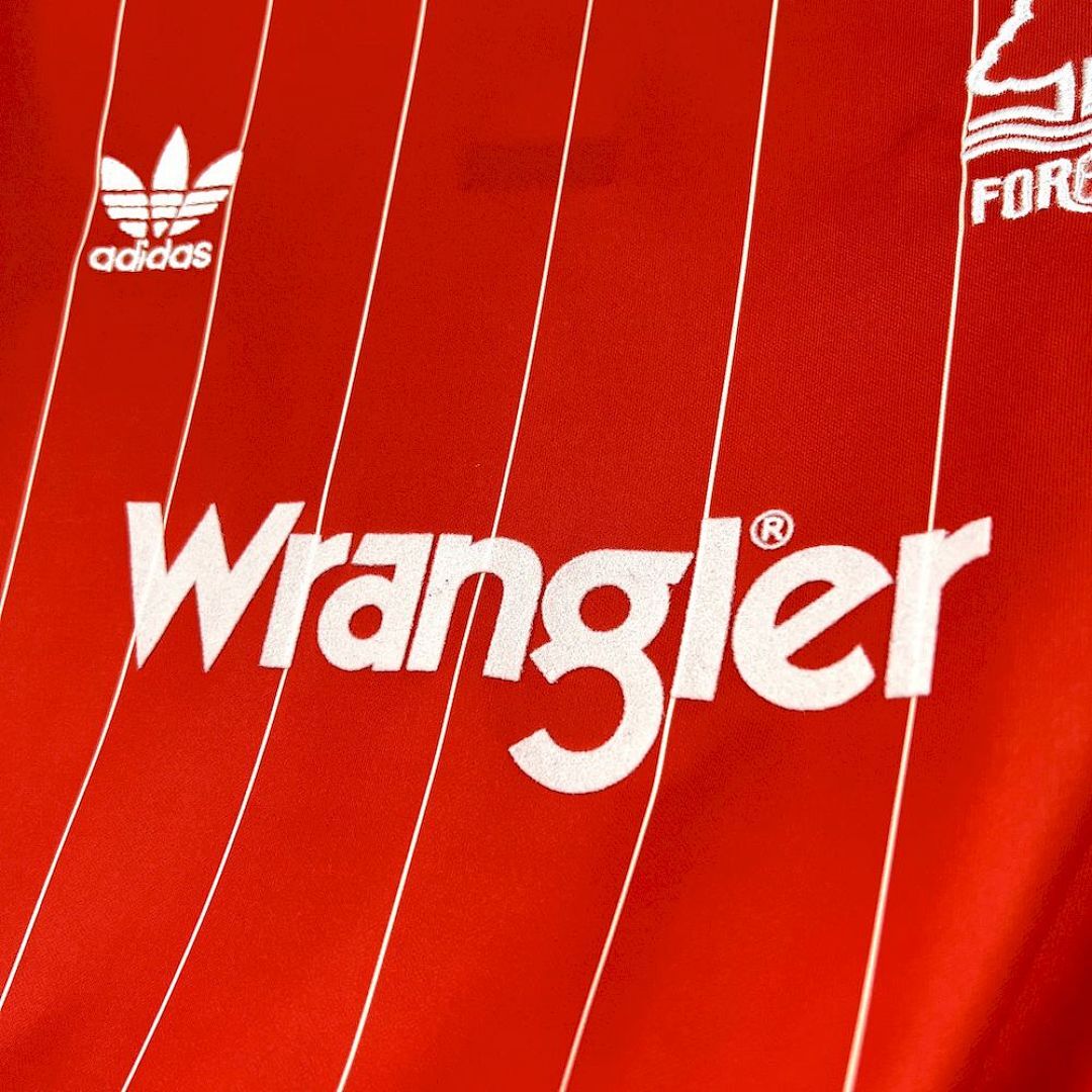 Camisa Retrô Nottingham Forest 1982/84 3