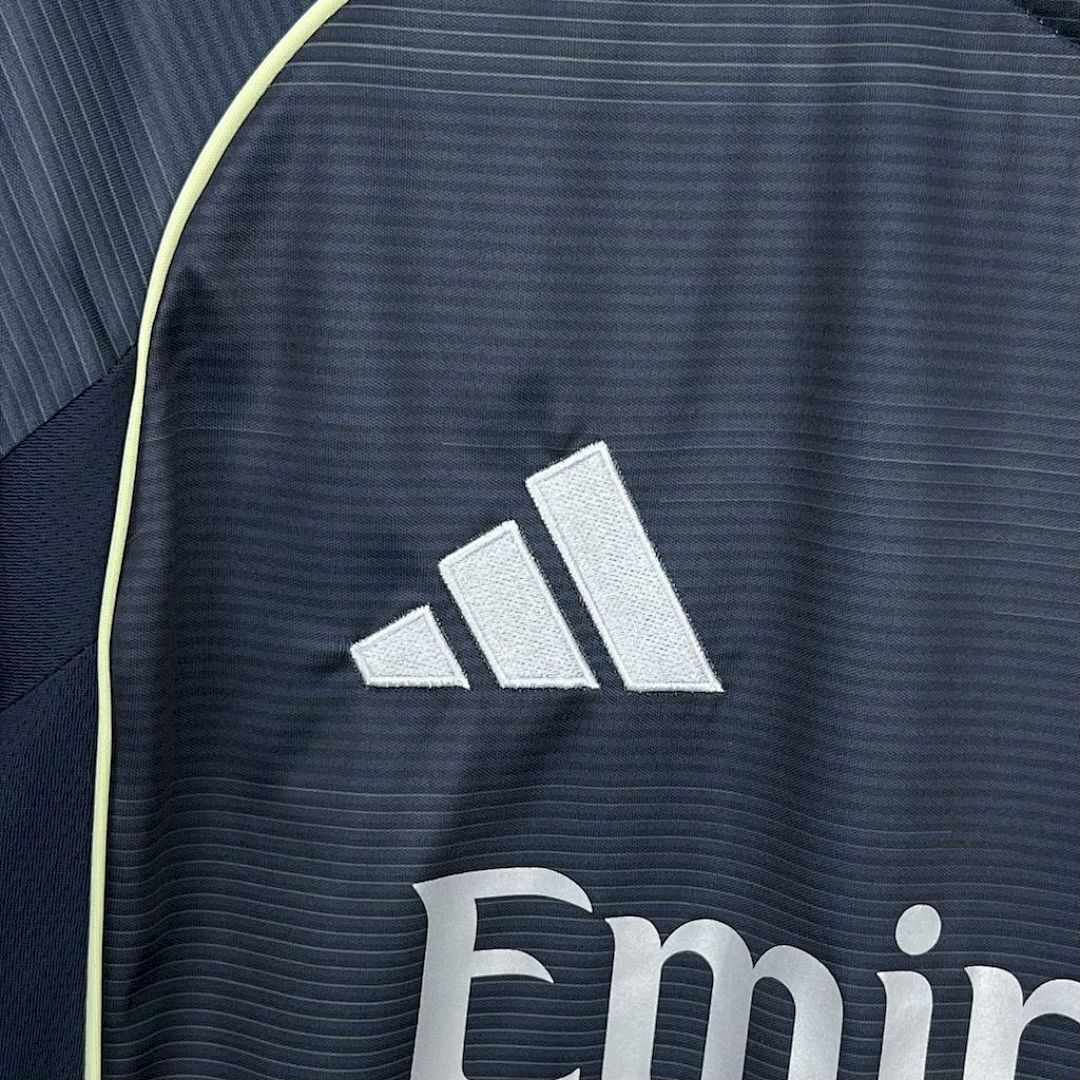 Camisa Real Madrid Manga Longa Away 2025/26 7