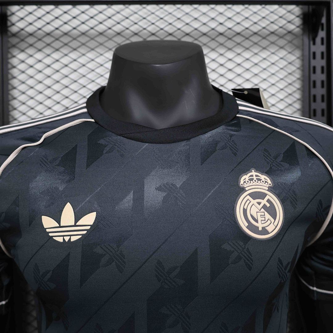 Camisa Retrô Real Madrid 2004/05 2