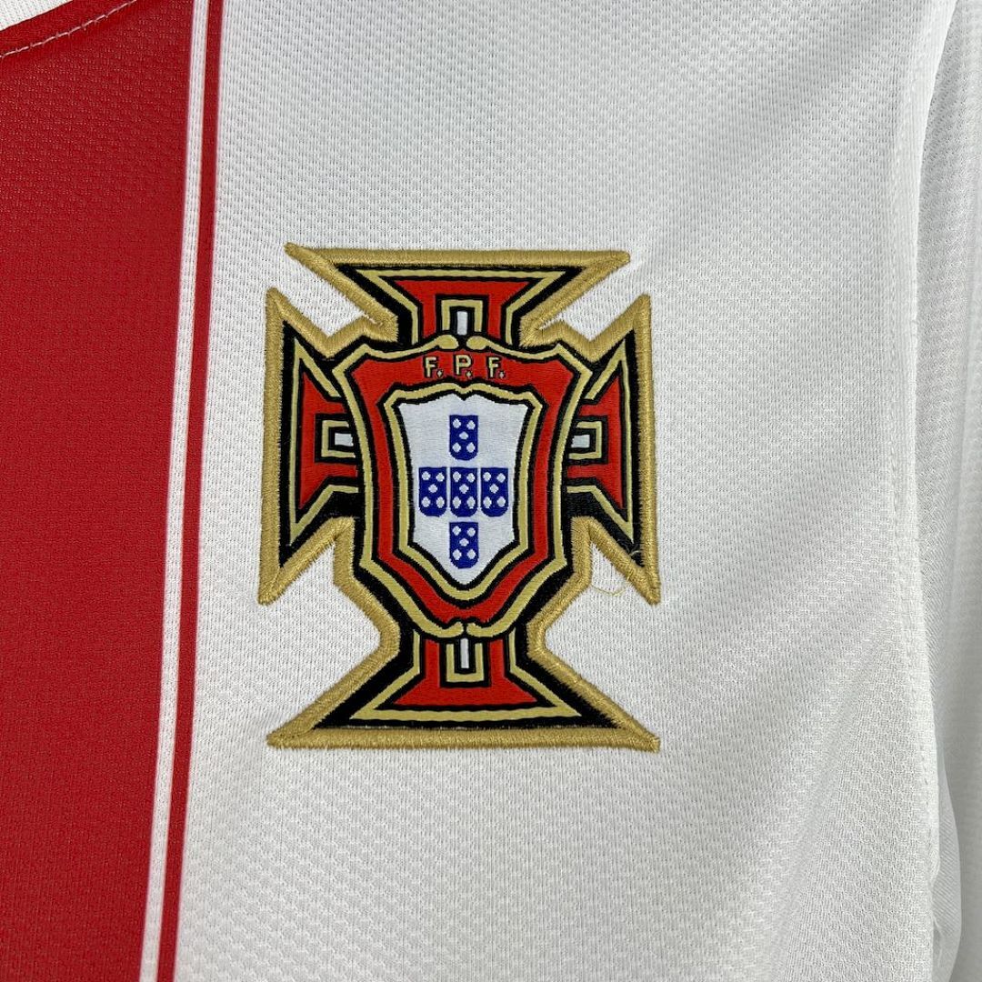 Camisa Retrô Seleção Portugal 2010 Away 4